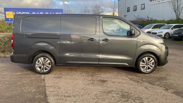 Peugeot Expert L2 Diesel 2.2 BlueHDi 150 Professional Van EAT8